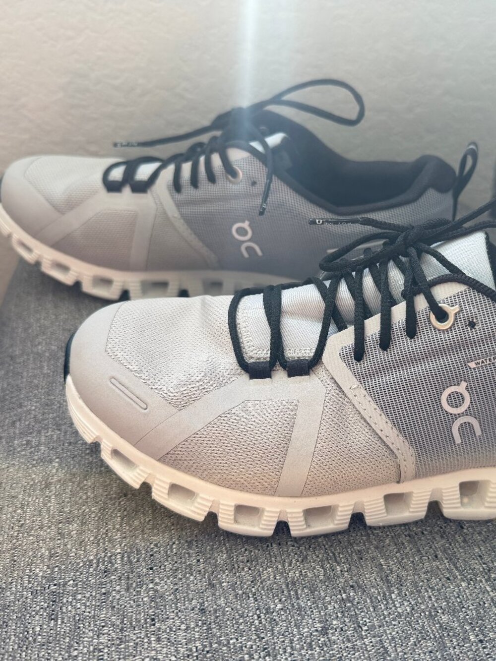On Women's Cloud 5 Waterproof Glacier/White 8 M